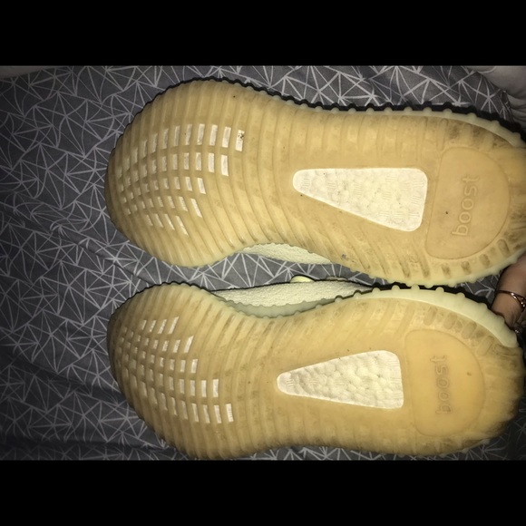 Yeezys butter - Picture 3 of 4
